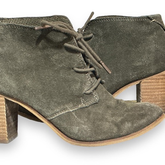 Toms Boho inspired Green Suede Laced Ankle Booties (7.5) - Picture 1 of 4